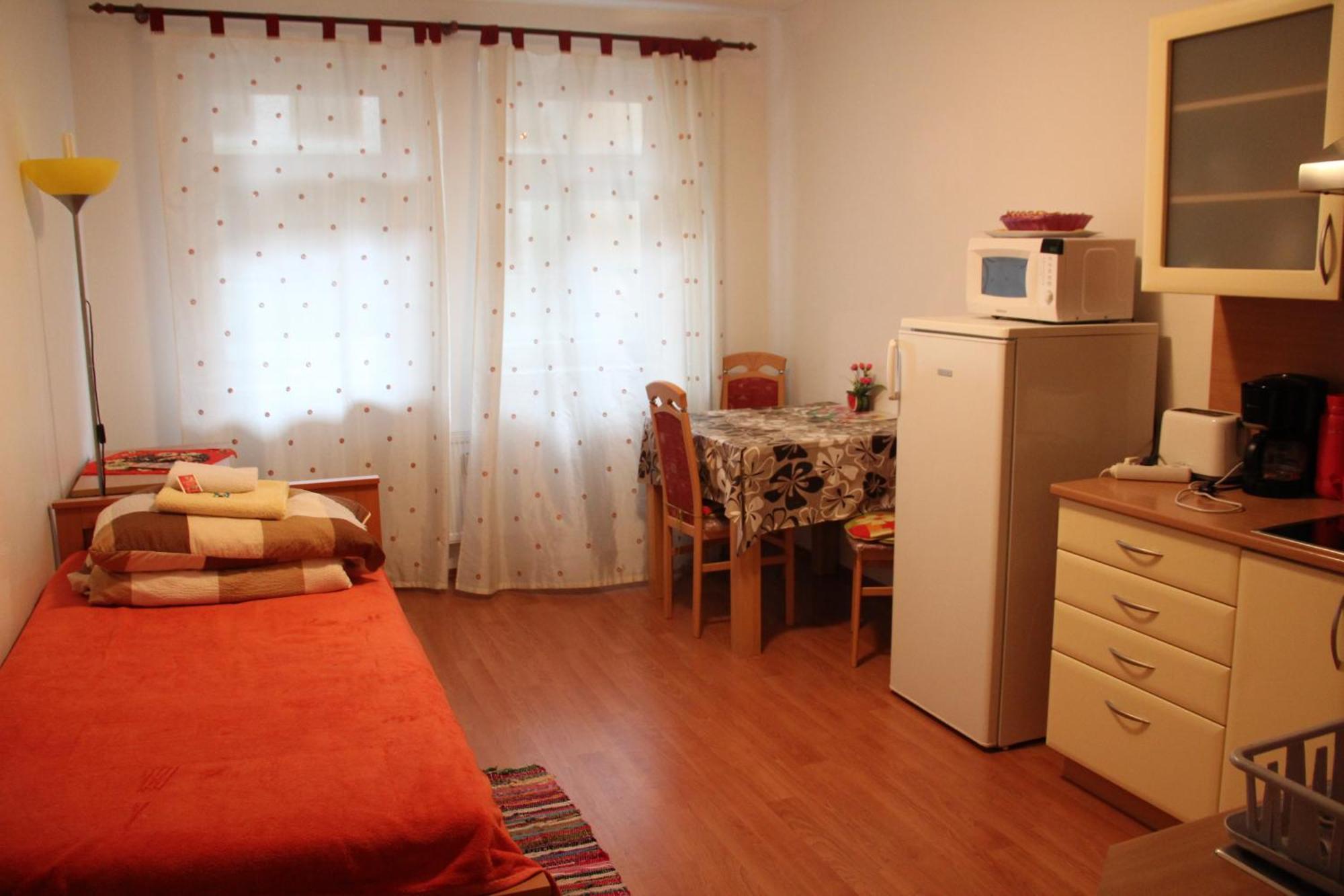 Apartment Lilianna Карлови Вари Стая снимка